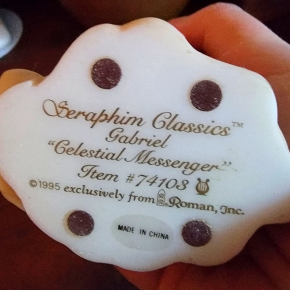 Angel Gabriel Seraphim Classics Figure by Roman, Inc - Picture 5 of 5